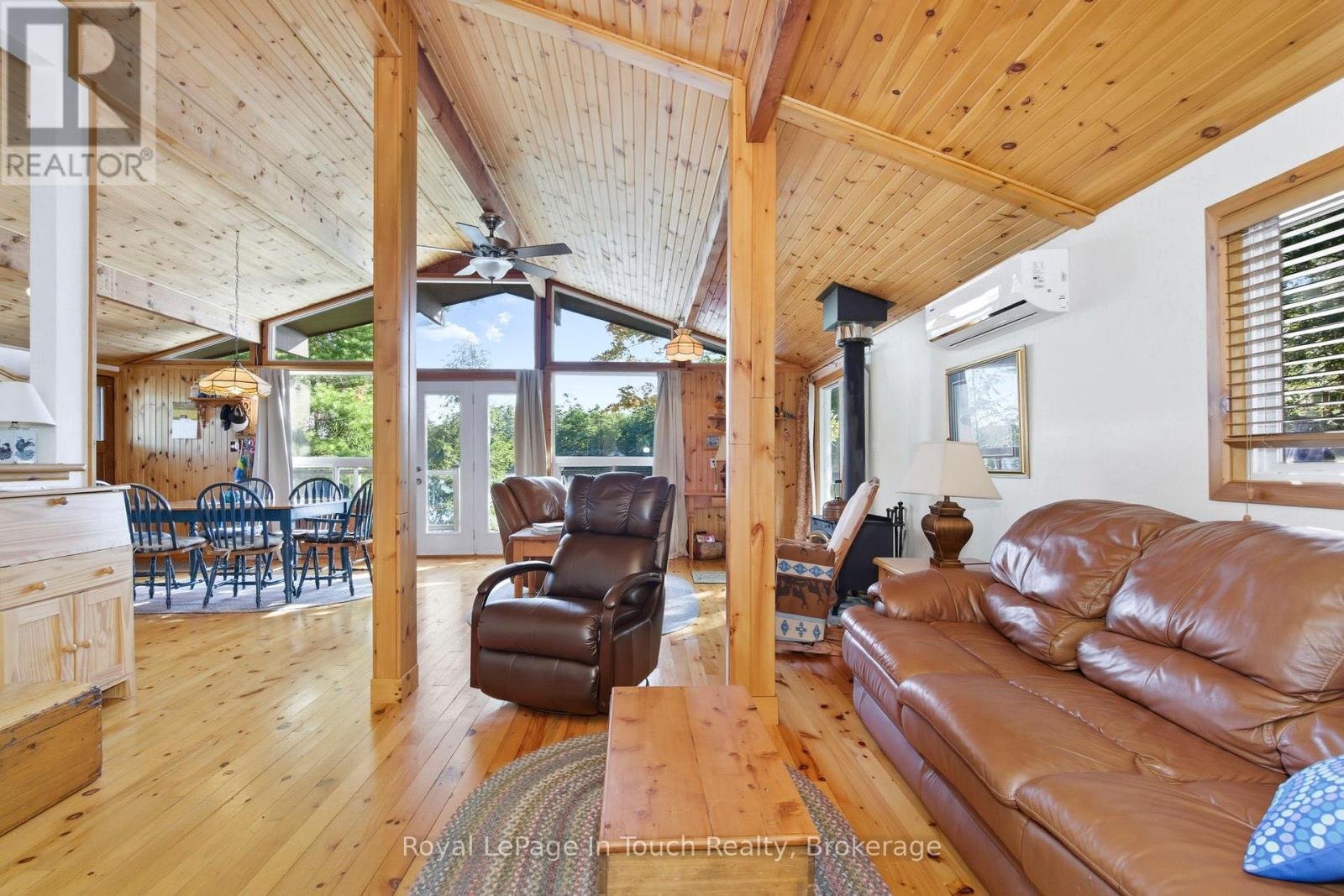 












2 IS 190 ISLAND

,
Georgian Bay (Baxter),




Ontario
L0K1S0

