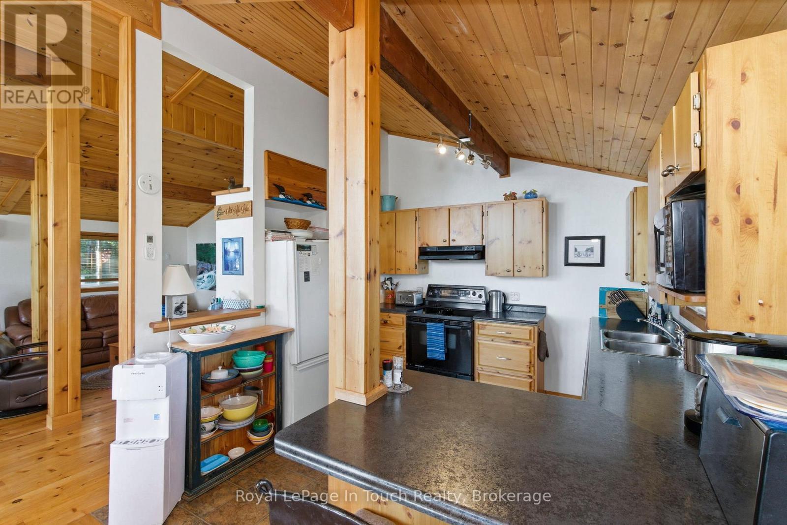 












2 IS 190 ISLAND

,
Georgian Bay (Baxter),




Ontario
L0K1S0

