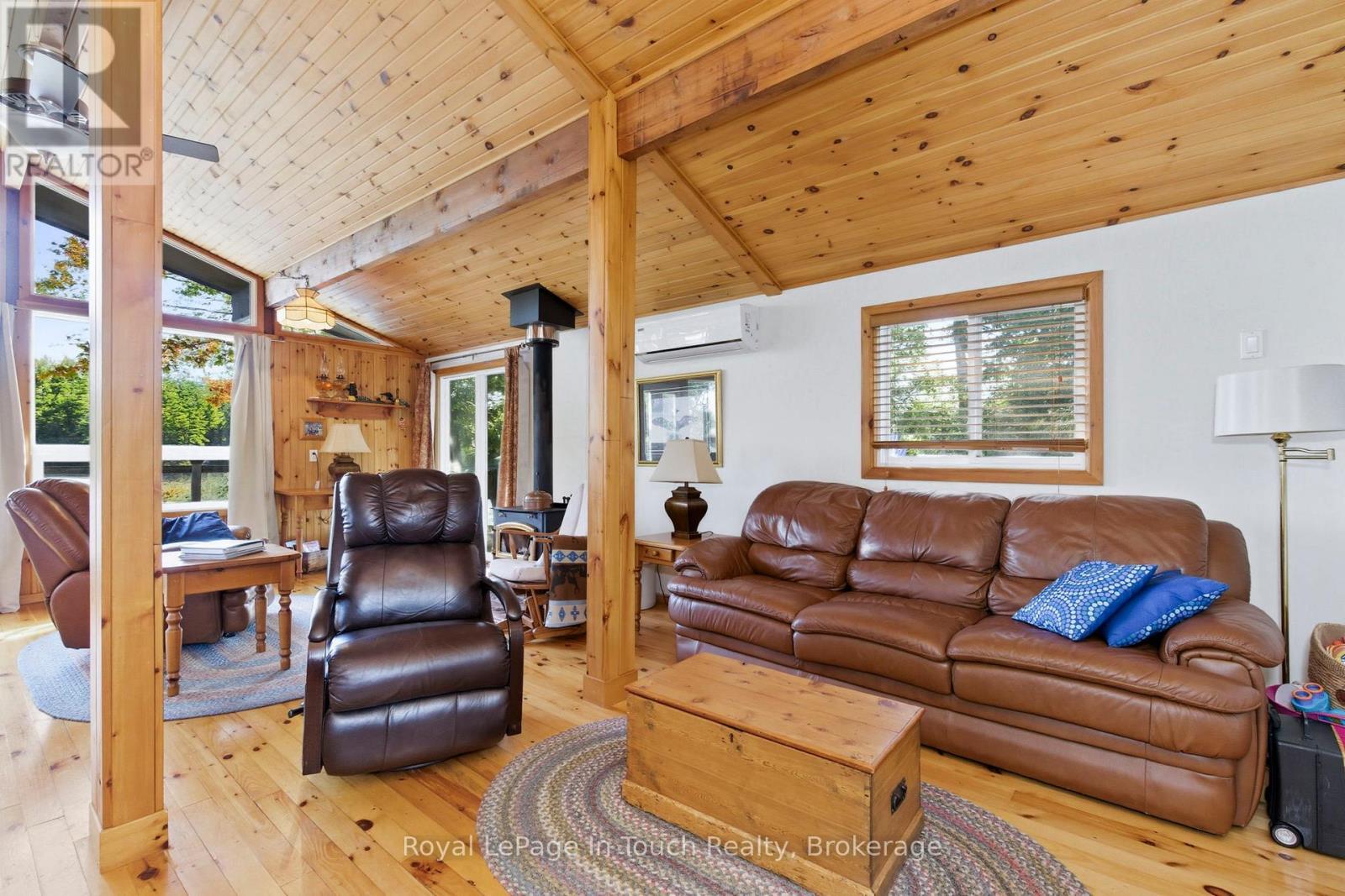 












2 IS 190 ISLAND

,
Georgian Bay (Baxter),




Ontario
L0K1S0

