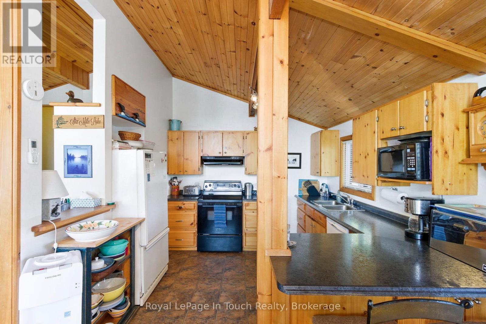 












2 IS 190 ISLAND

,
Georgian Bay (Baxter),




Ontario
L0K1S0

