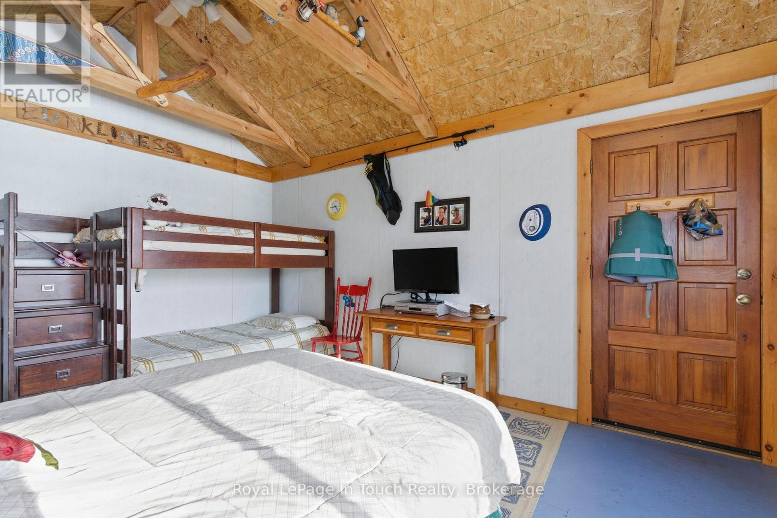 












2 IS 190 ISLAND

,
Georgian Bay (Baxter),




Ontario
L0K1S0

