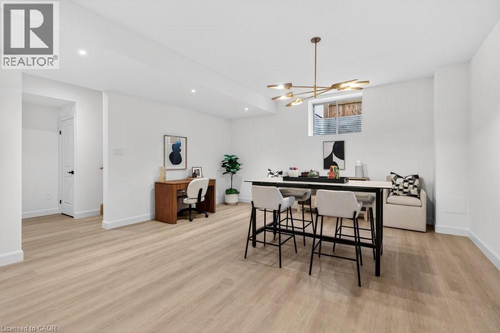 












100 WATERSHORE Drive Unit# 7

,
Stoney Creek,




Ontario
L8E0C1

