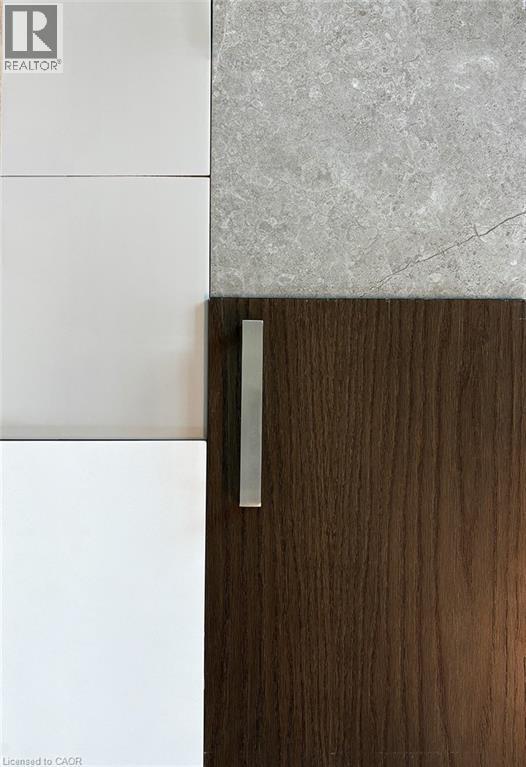 












100 WATERSHORE Drive Unit# 15

,
Hamilton,




Ontario
L8E0C1

