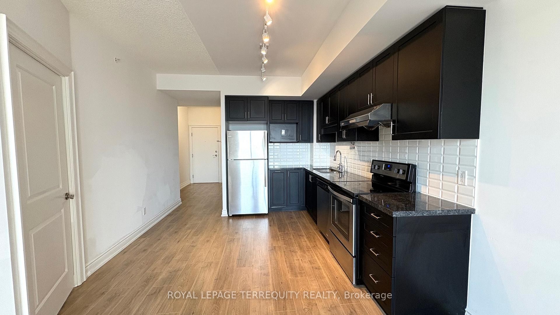 









38


Cedarland

Drive, 1609,
Markham,




ON
L6G 0G7

