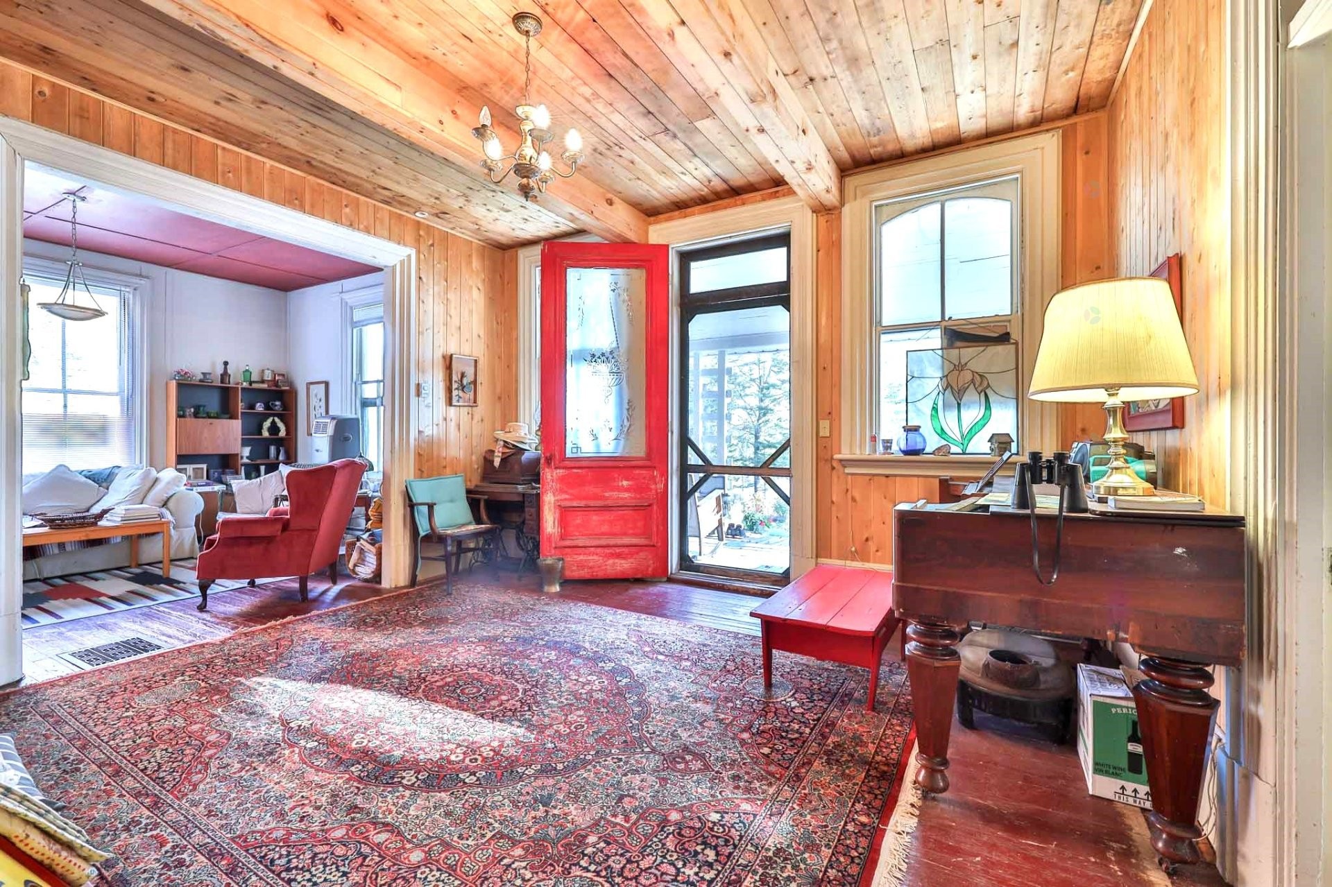 









12


Ch. de la Grange

,
Sainte-Thérèse-de-la-Gatineau,




QC
J0X2X0

