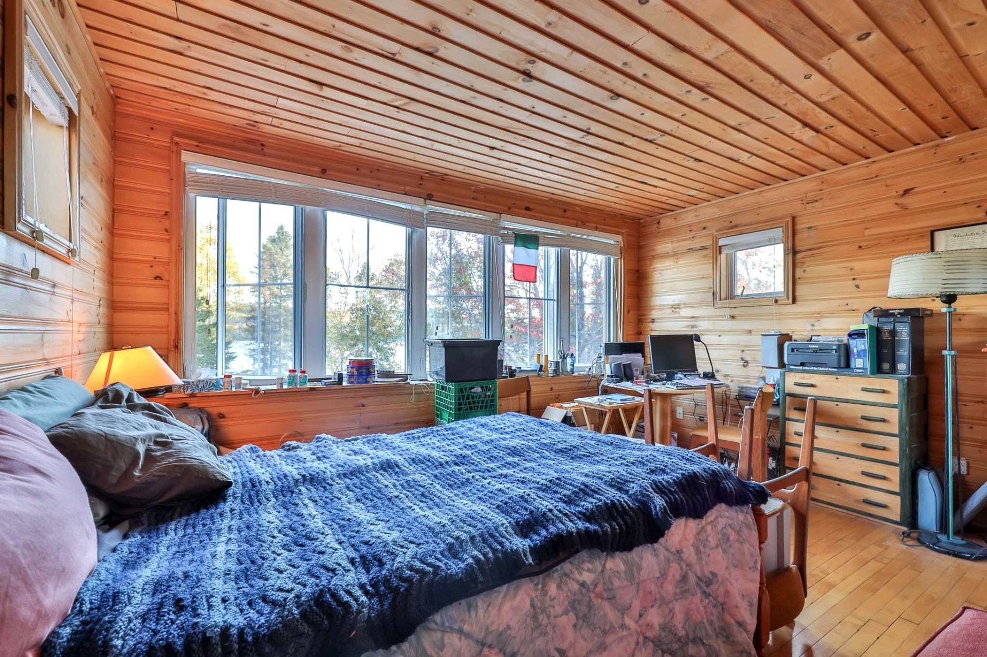 









12


Ch. de la Grange

,
Sainte-Thérèse-de-la-Gatineau,




QC
J0X2X0

