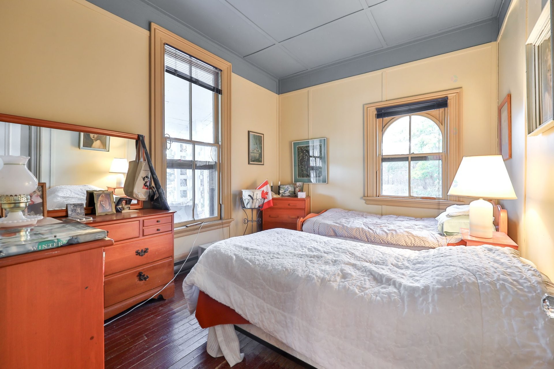 









12


Ch. de la Grange

,
Sainte-Thérèse-de-la-Gatineau,




QC
J0X2X0

