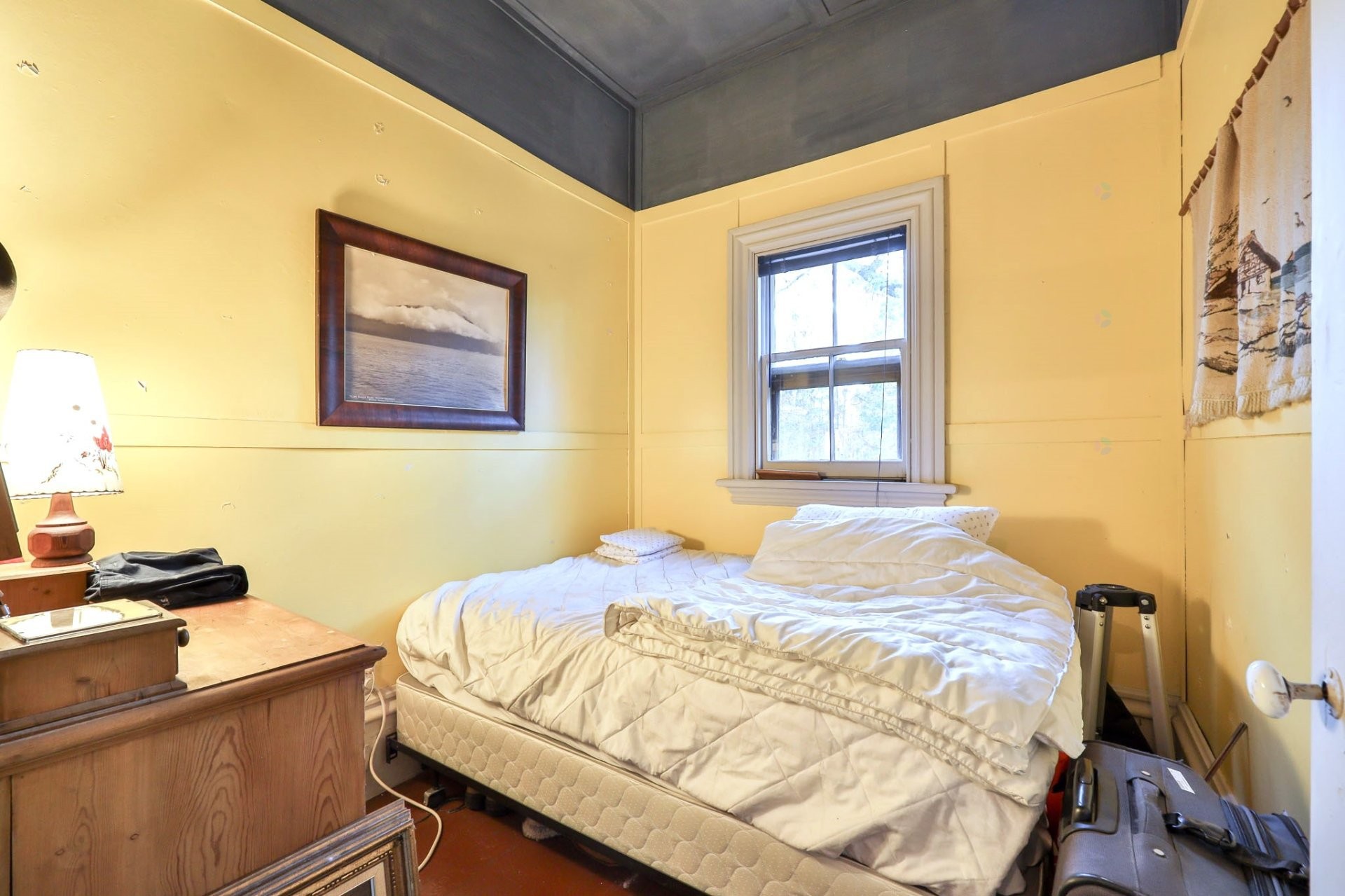 









12


Ch. de la Grange

,
Sainte-Thérèse-de-la-Gatineau,




QC
J0X2X0

