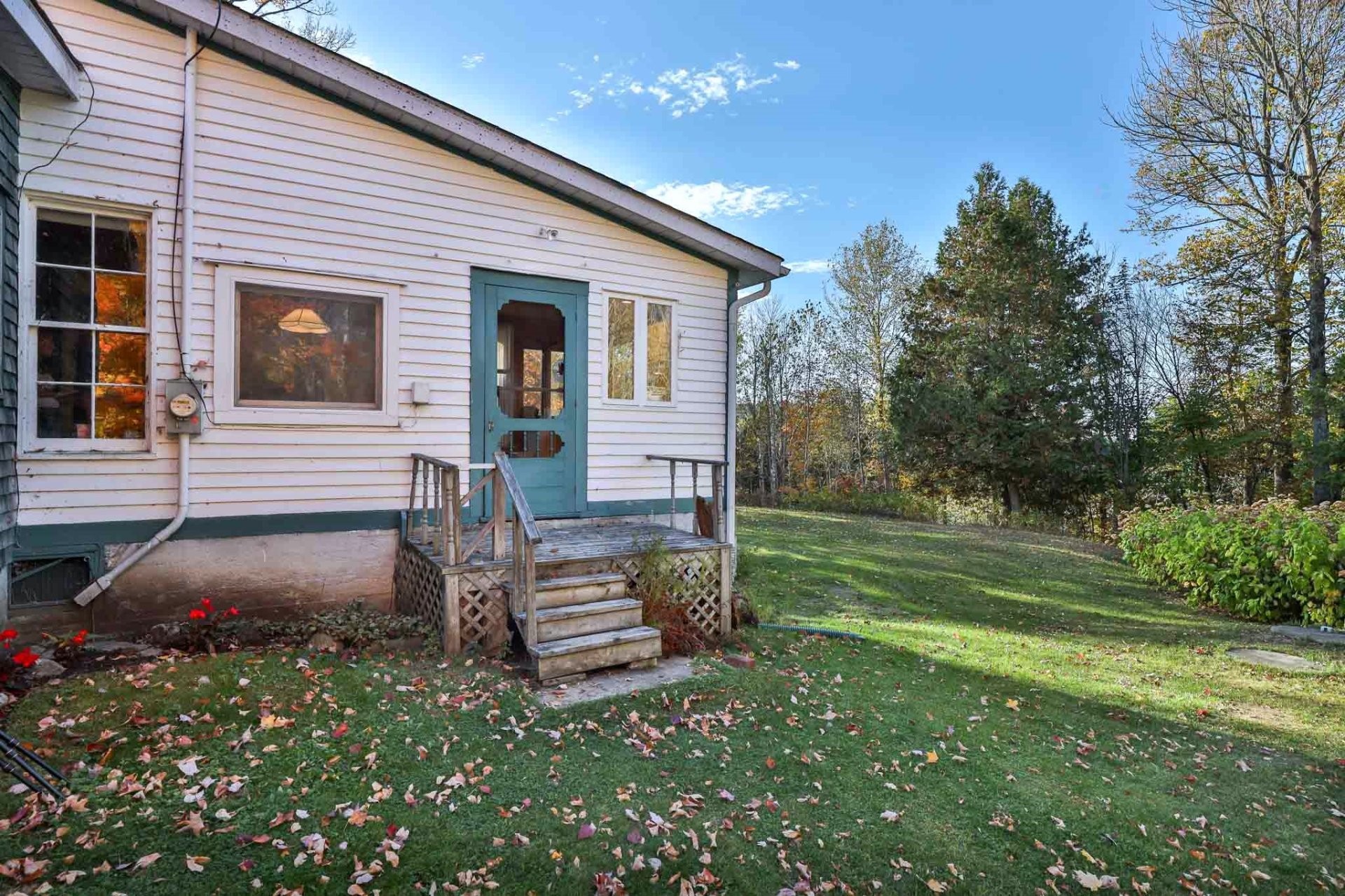 









12


Ch. de la Grange

,
Sainte-Thérèse-de-la-Gatineau,




QC
J0X2X0

