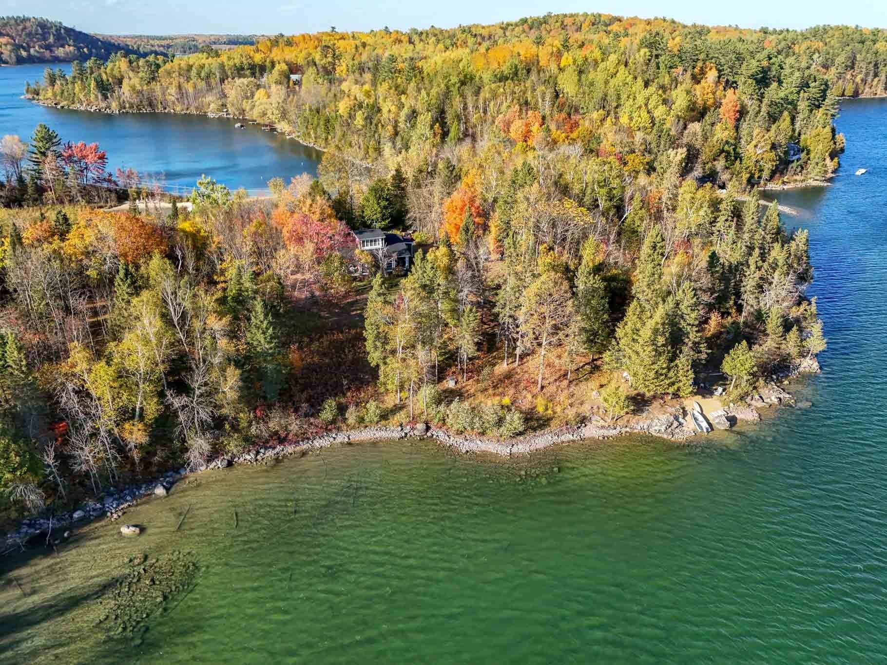 









12


Ch. de la Grange

,
Sainte-Thérèse-de-la-Gatineau,




QC
J0X2X0

