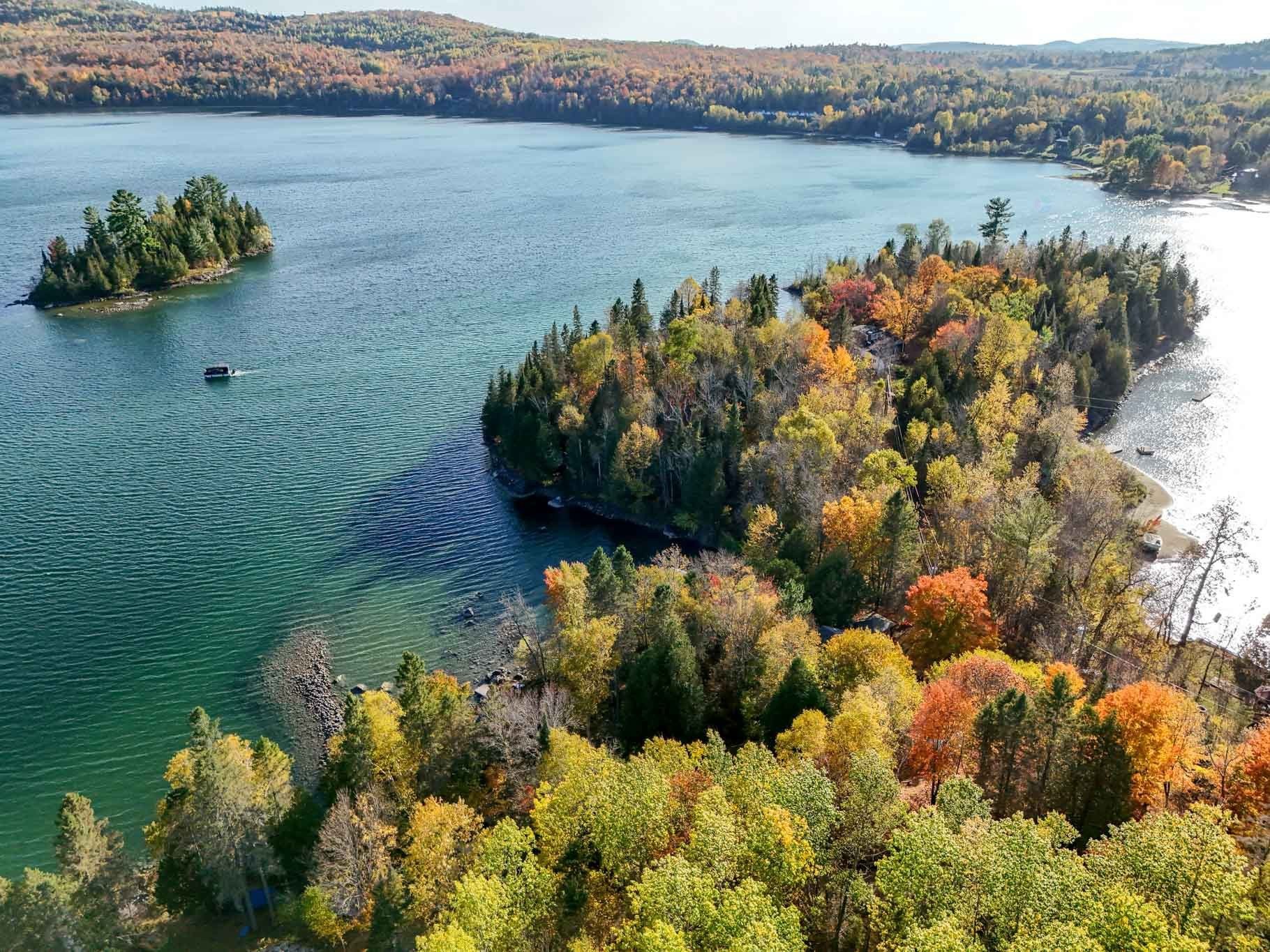 









12


Ch. de la Grange

,
Sainte-Thérèse-de-la-Gatineau,




QC
J0X2X0

