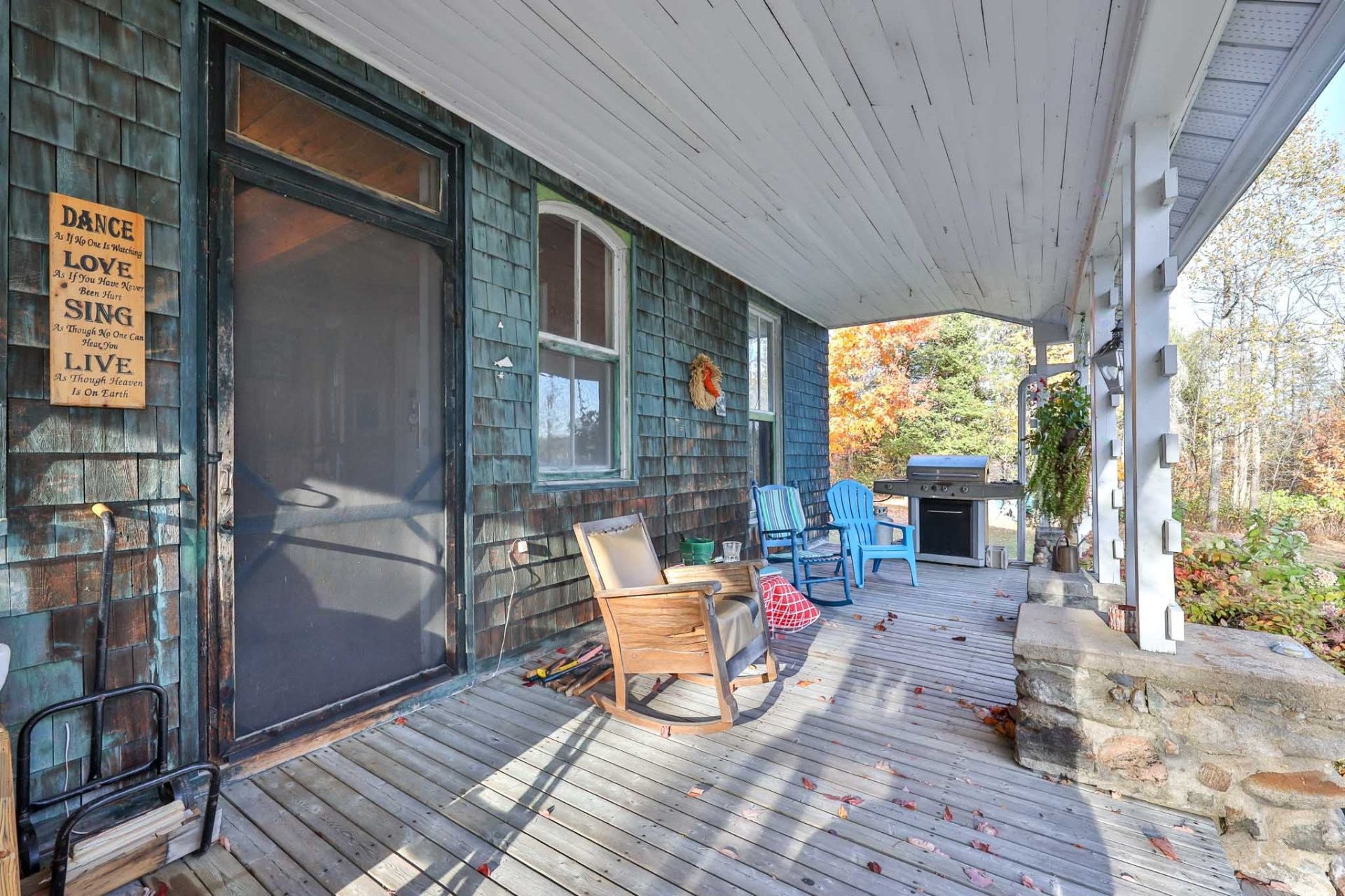 









12


Ch. de la Grange

,
Sainte-Thérèse-de-la-Gatineau,




QC
J0X2X0

