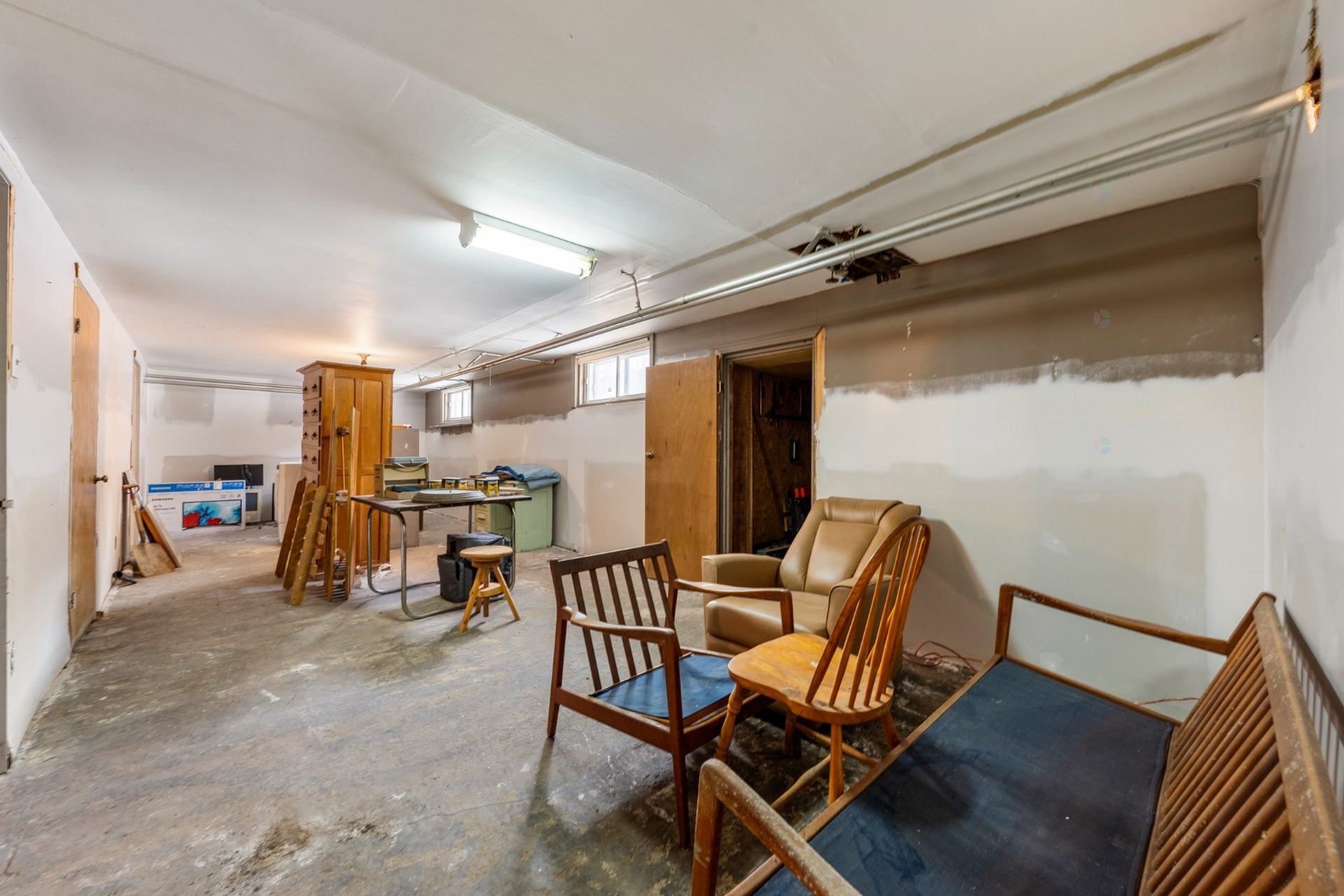 









145


Av. de Stanley

,
Saint-Lambert,




QC
J4R2R4

