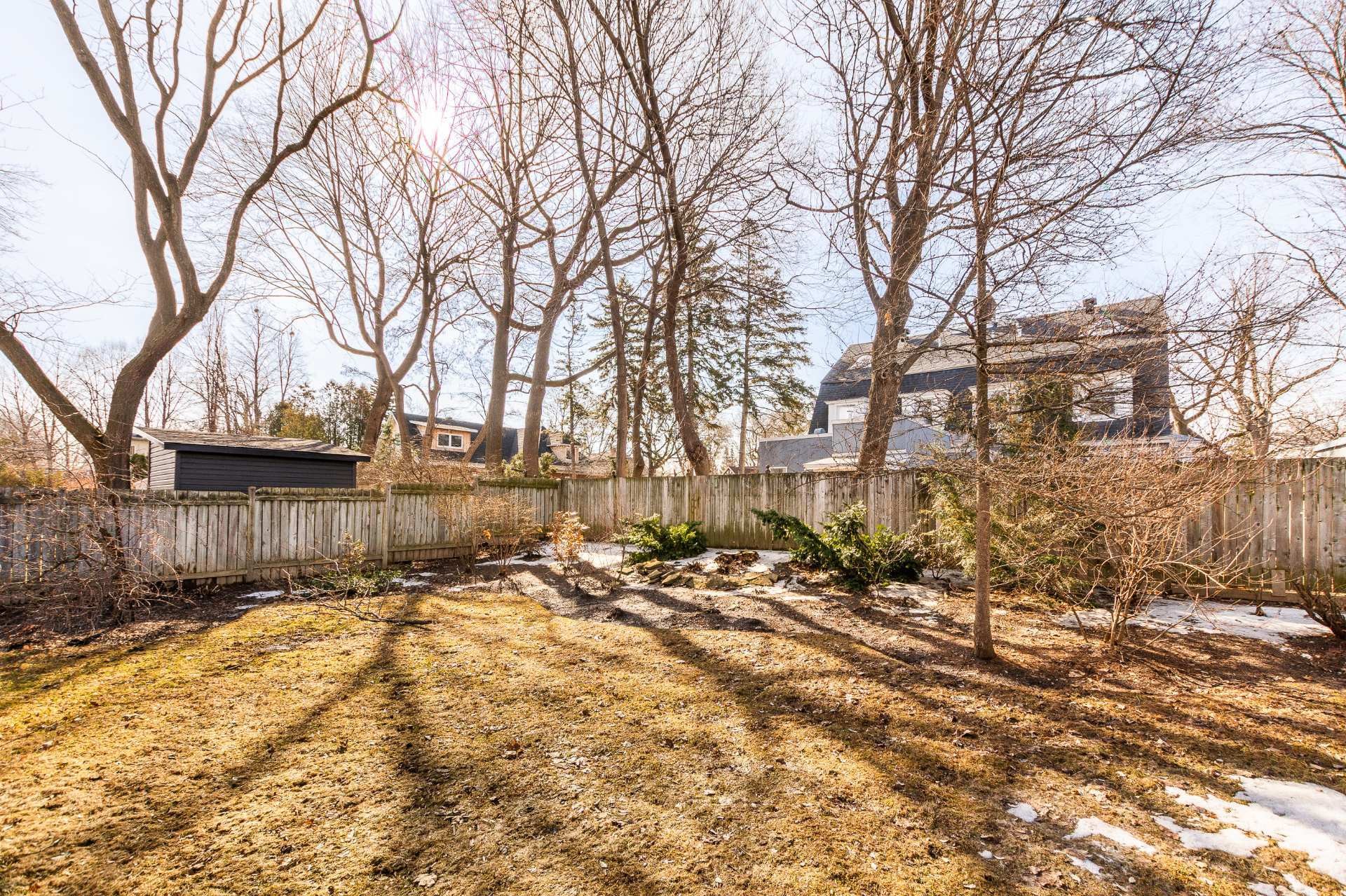 









145


Av. de Stanley

,
Saint-Lambert,




QC
J4R2R4

