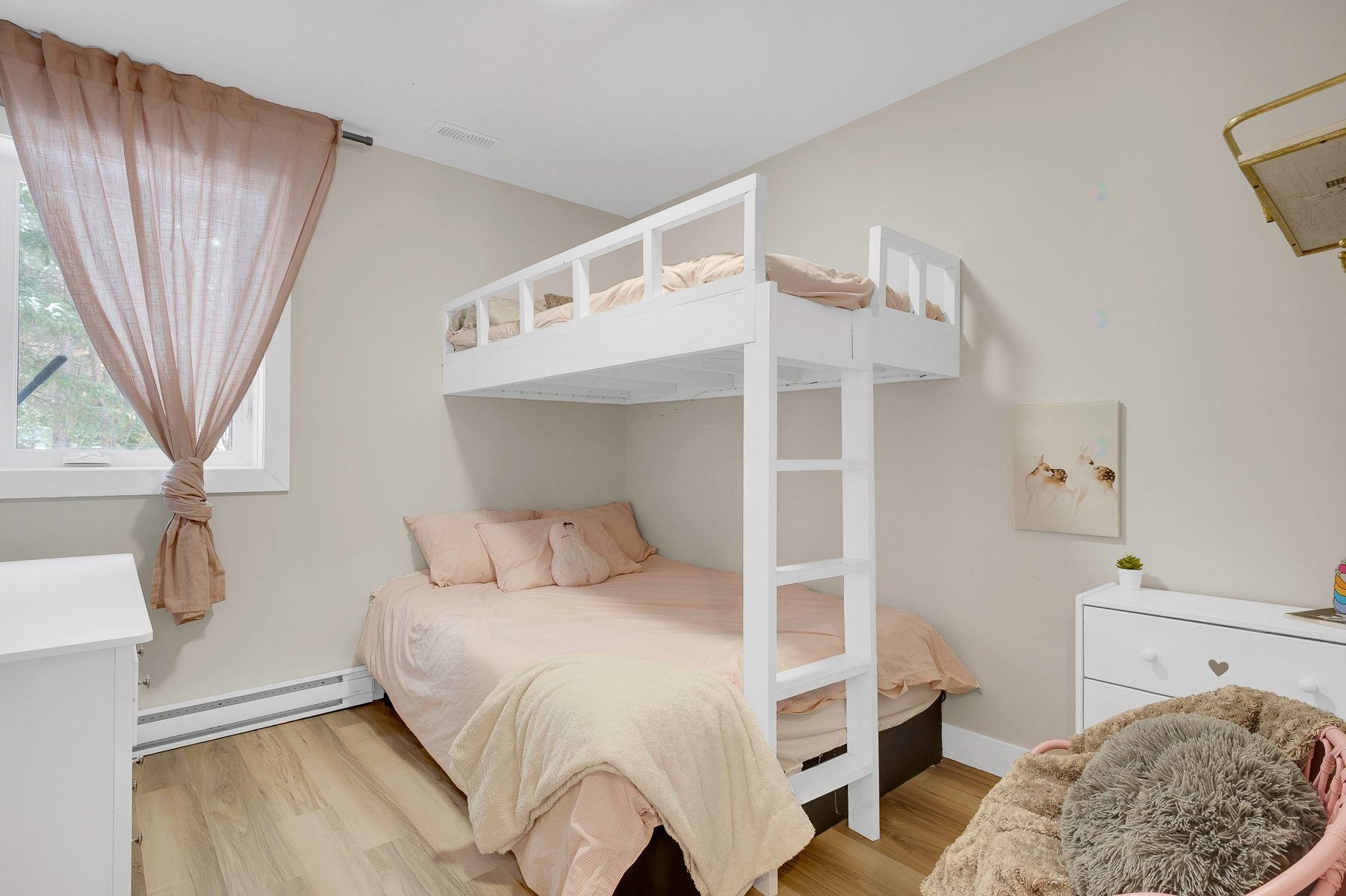 









465


Ch. du Lac-des-Îles

,
Saint-Émile-de-Suffolk,




QC
J0V1Y0

