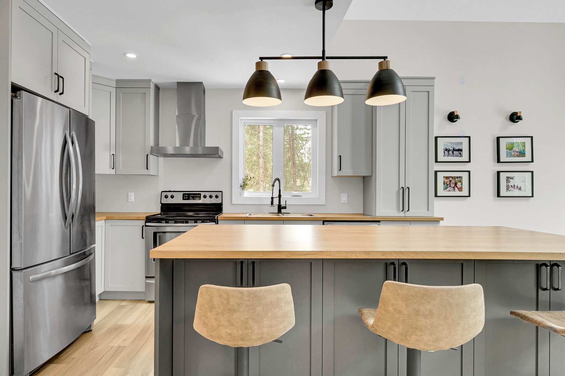 









465


Ch. du Lac-des-Îles

,
Saint-Émile-de-Suffolk,




QC
J0V1Y0

