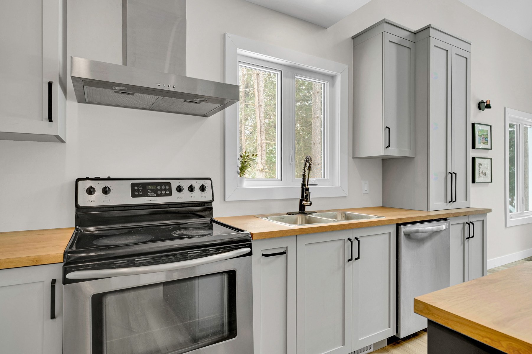 









465


Ch. du Lac-des-Îles

,
Saint-Émile-de-Suffolk,




QC
J0V1Y0

