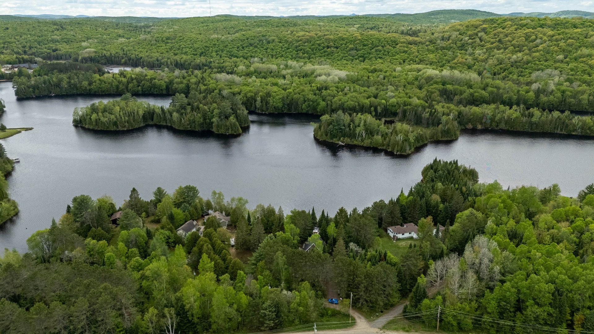 









465


Ch. du Lac-des-Îles

,
Saint-Émile-de-Suffolk,




QC
J0V1Y0

