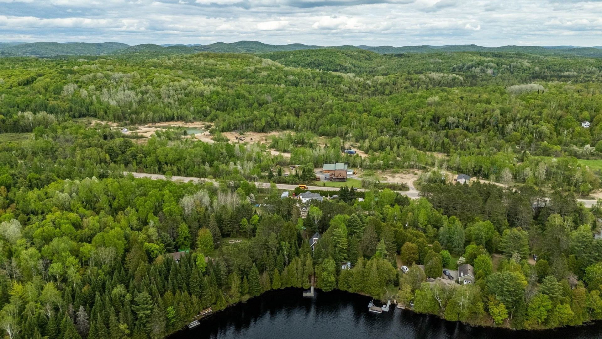 









465


Ch. du Lac-des-Îles

,
Saint-Émile-de-Suffolk,




QC
J0V1Y0

