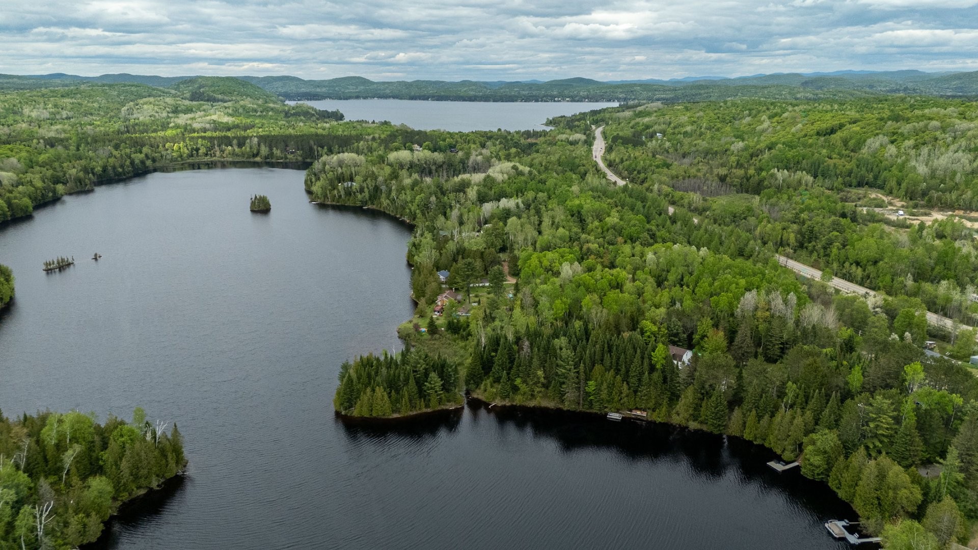 









465


Ch. du Lac-des-Îles

,
Saint-Émile-de-Suffolk,




QC
J0V1Y0

