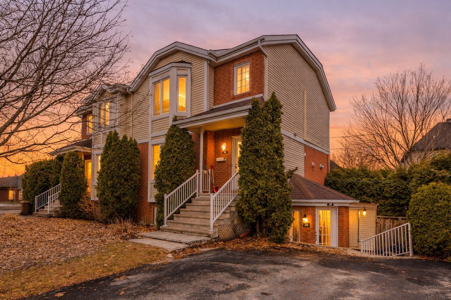 









30


Av. Jean-Baptiste-Varin

,
La Prairie,




QC
J5R6E5

