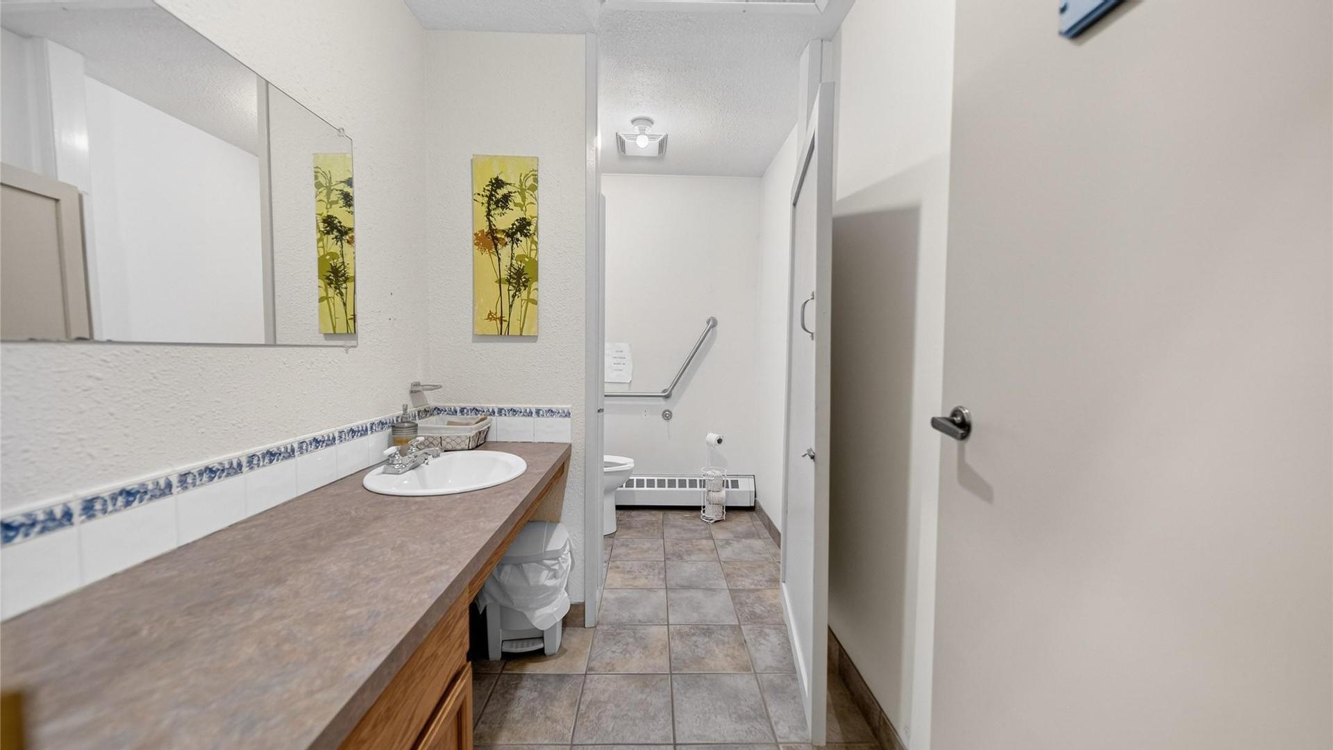 









1775


Shelbourne

Road,
Jaffray,




BC
V0B 1T0

