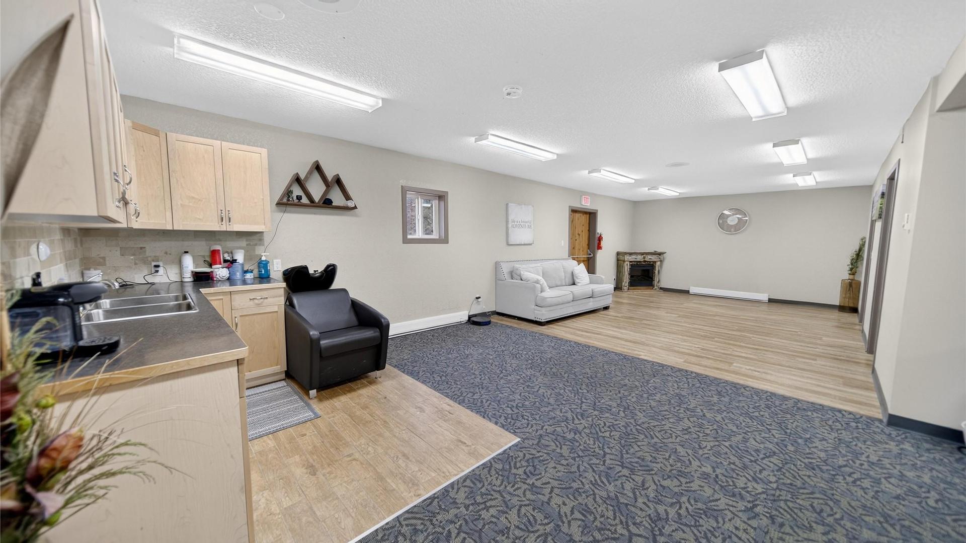 









1775


Shelbourne

Road,
Jaffray,




BC
V0B 1T0

