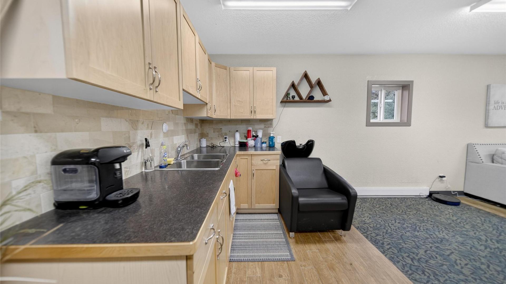 









1775


Shelbourne

Road,
Jaffray,




BC
V0B 1T0

