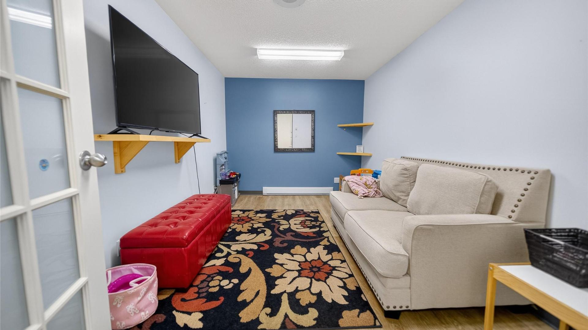









1775


Shelbourne

Road,
Jaffray,




BC
V0B 1T0

