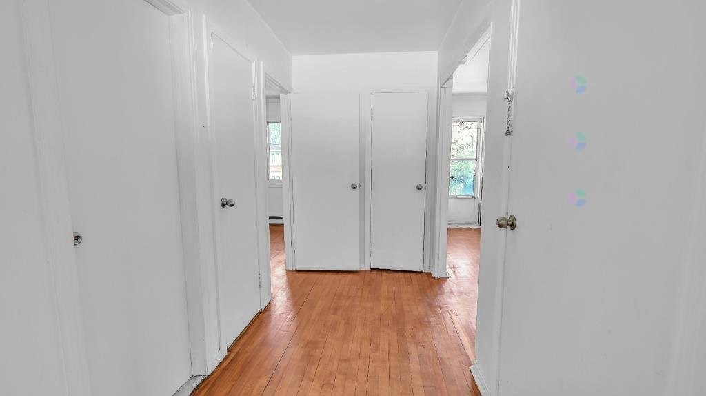 









3900

 - 3902


Av. De Repentigny

,
Montréal (Mercier/Hochelaga-Maisonneuve),




QC
H1M2E7

