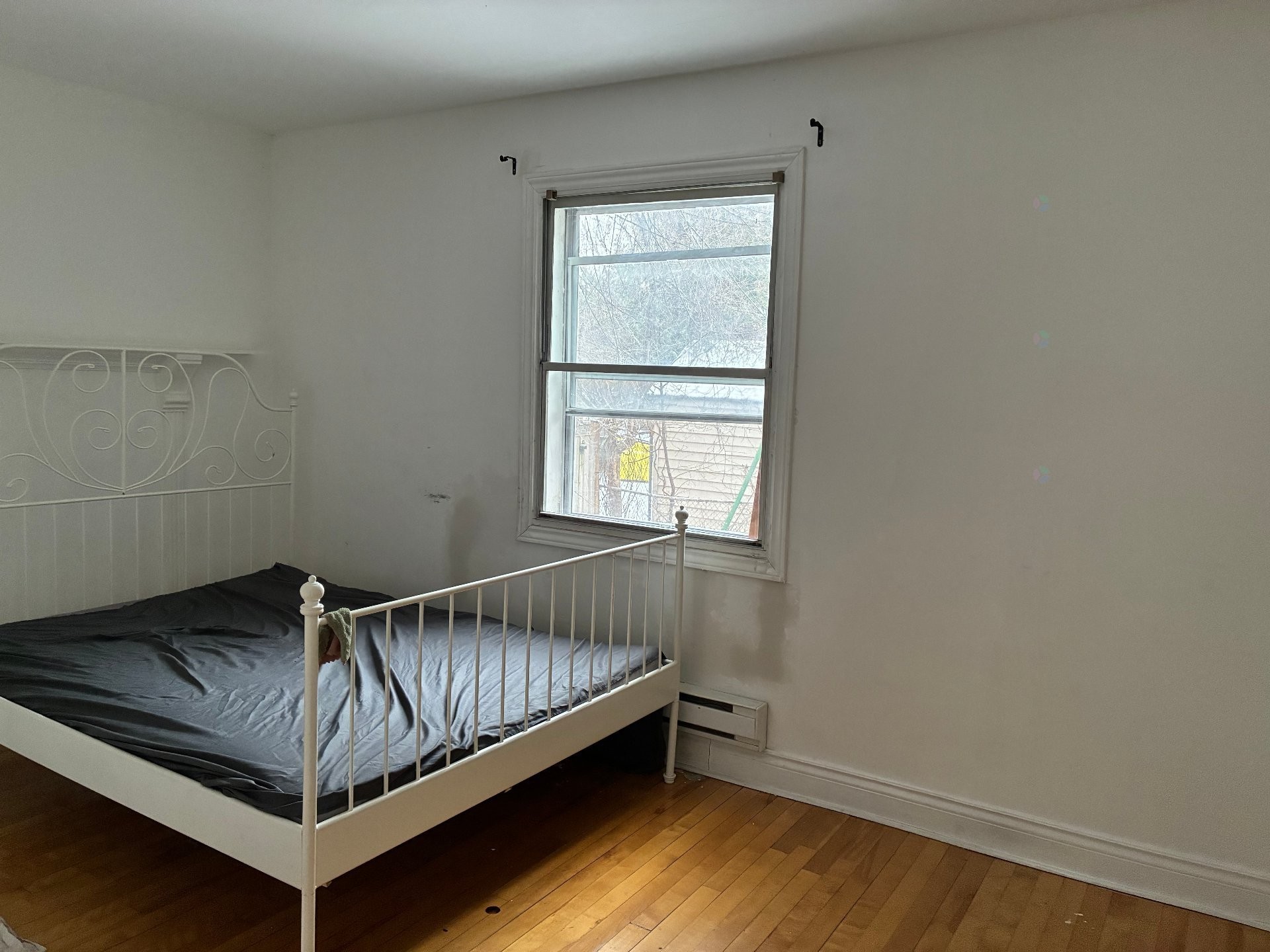 









3900

 - 3902


Av. De Repentigny

,
Montréal (Mercier/Hochelaga-Maisonneuve),




QC
H1M2E7

