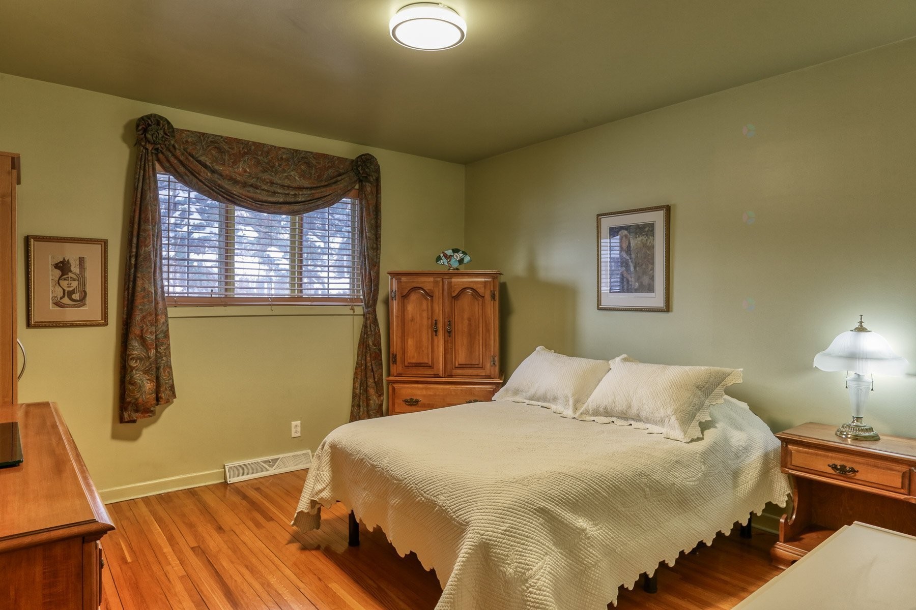 









710


Rue Louis-Camirand

,
Trois-Rivières,




QC
G9A2Y6

