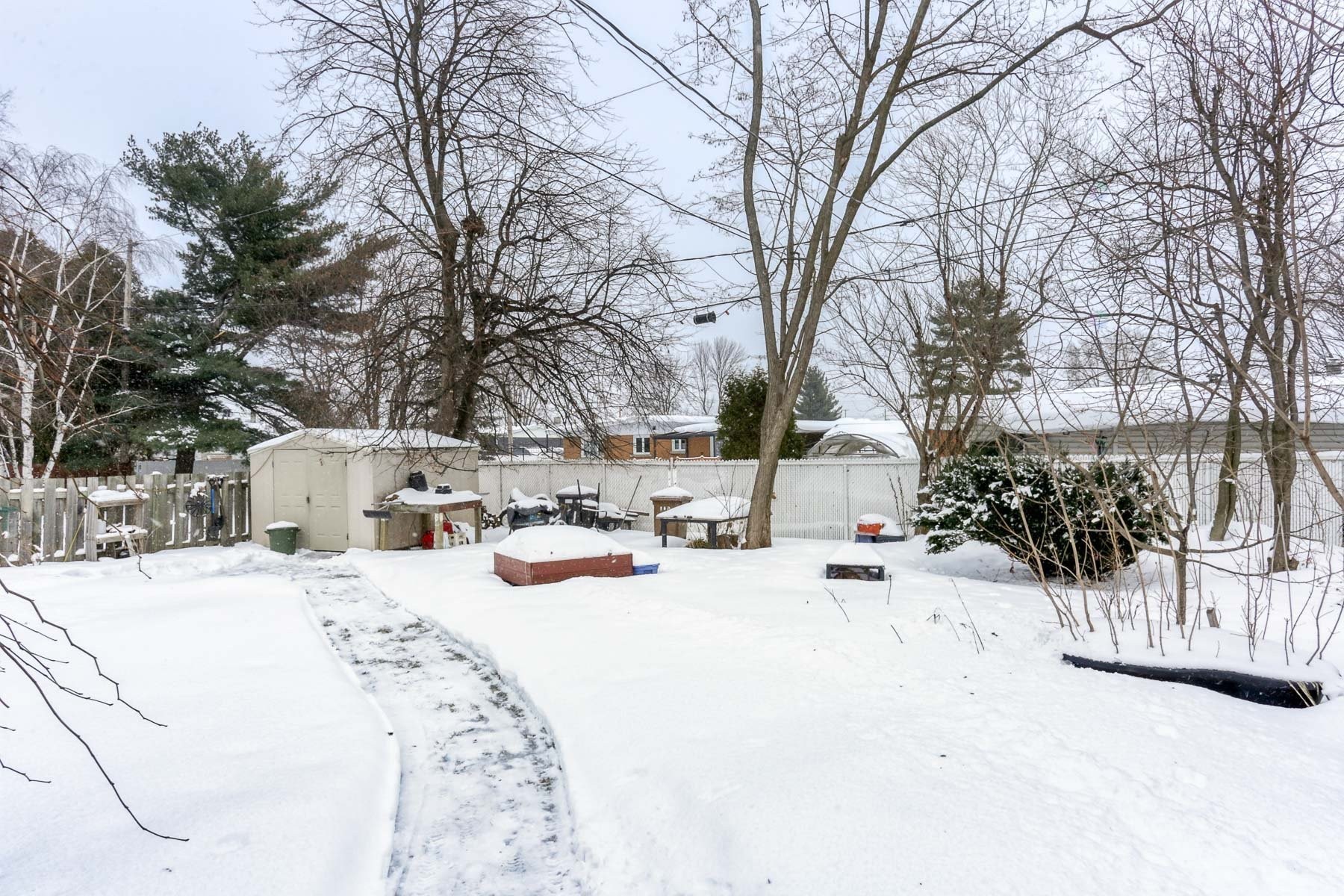 









710


Rue Louis-Camirand

,
Trois-Rivières,




QC
G9A2Y6

