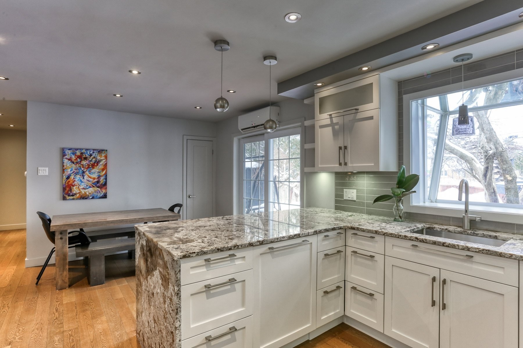 









710


Rue Louis-Camirand

,
Trois-Rivières,




QC
G9A2Y6

