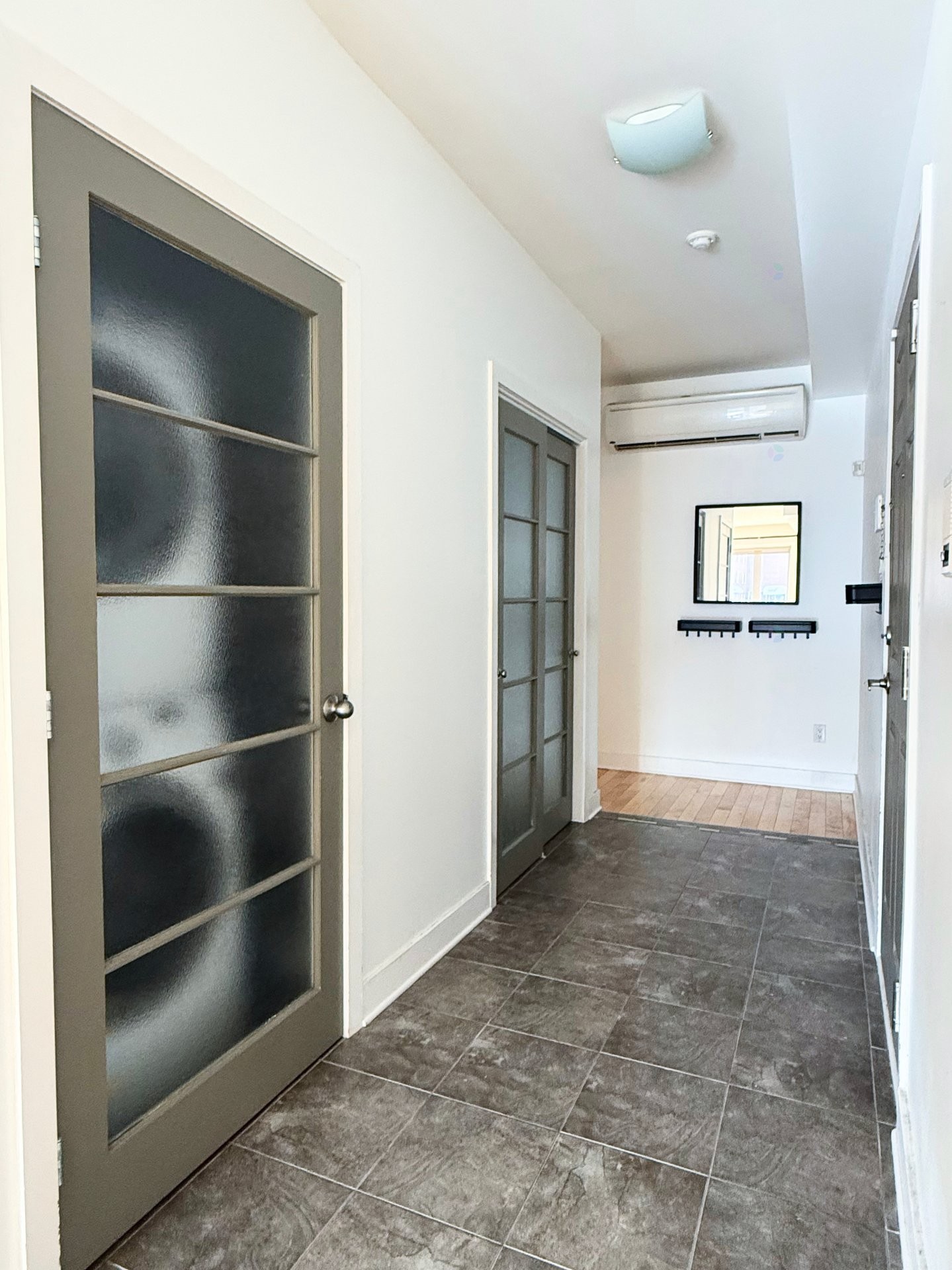 









2170


Rue Cartier

, 203,
Montréal (Ville-Marie),




QC
H2K4E8

