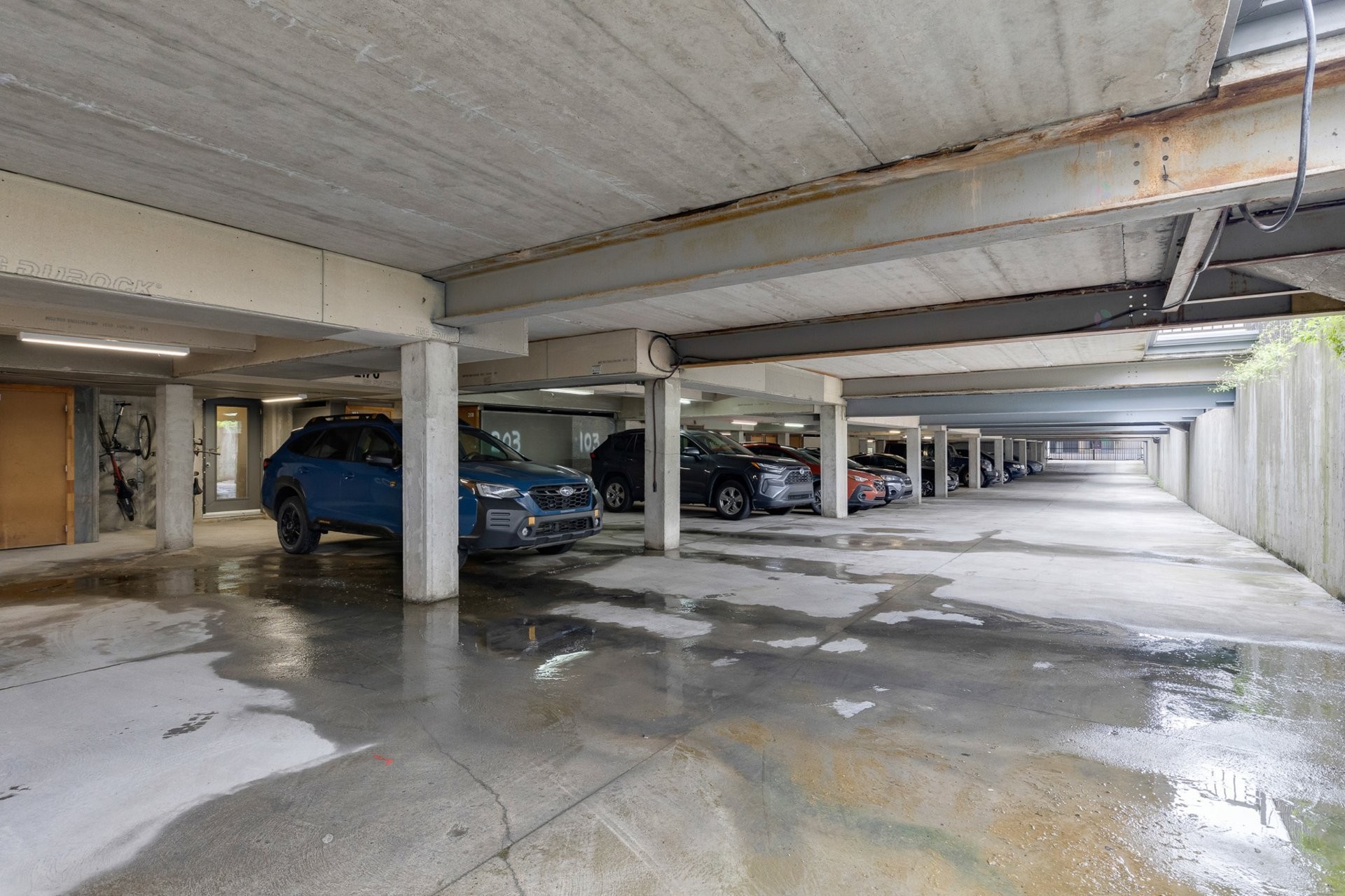 









2170


Rue Cartier

, 203,
Montréal (Ville-Marie),




QC
H2K4E8

