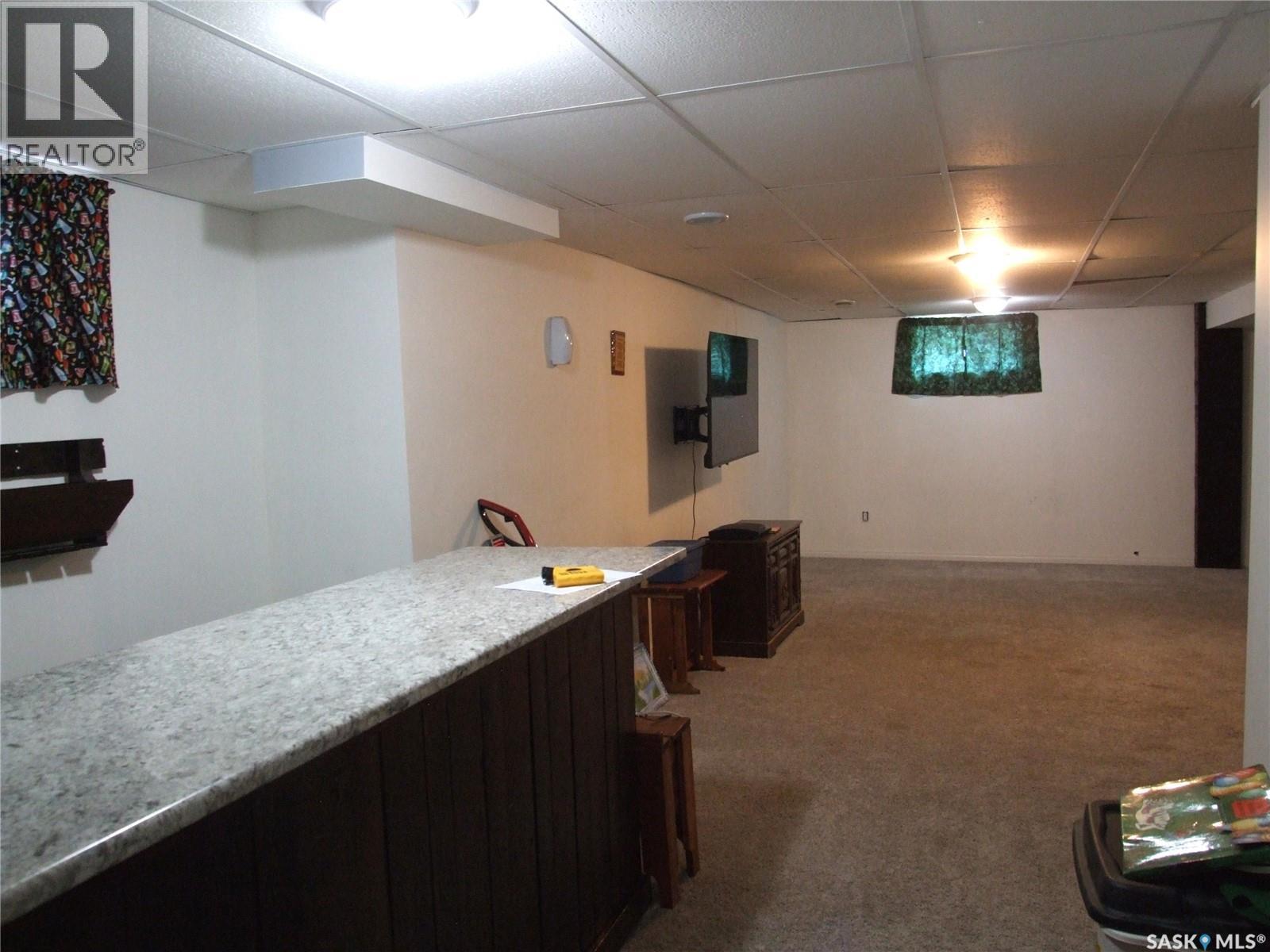 












524 1st STREET W

,
Leader,




Saskatchewan
S0N1H0

