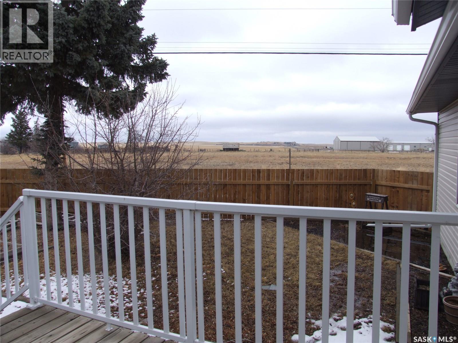 












524 1st STREET W

,
Leader,




Saskatchewan
S0N1H0

