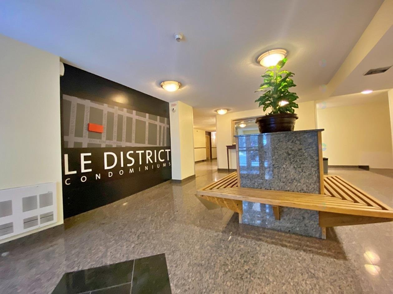 









98


Rue Charlotte

, 551,
Montréal (Ville-Marie),




QC
H2X3V2

