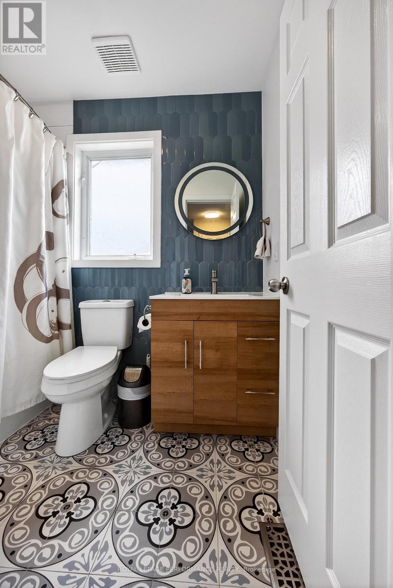 












2191 SATURN CRESCENT

,
Ottawa,




Ontario
K4A3T6

