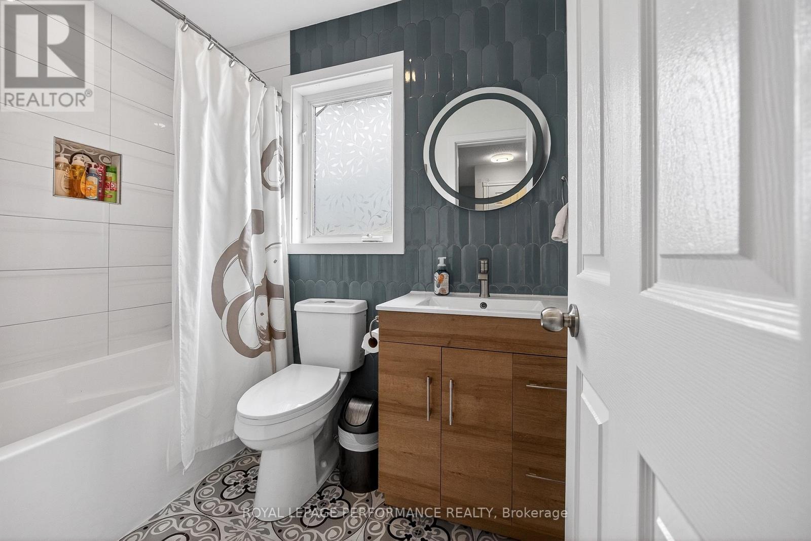 












2191 SATURN CRESCENT

,
Ottawa,




Ontario
K4A3T6

