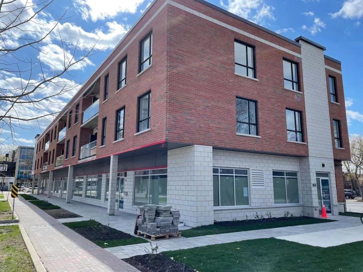 









850


Rue Ouimet

, 302,
Montréal (Saint-Laurent),




QC
H4L3P4

