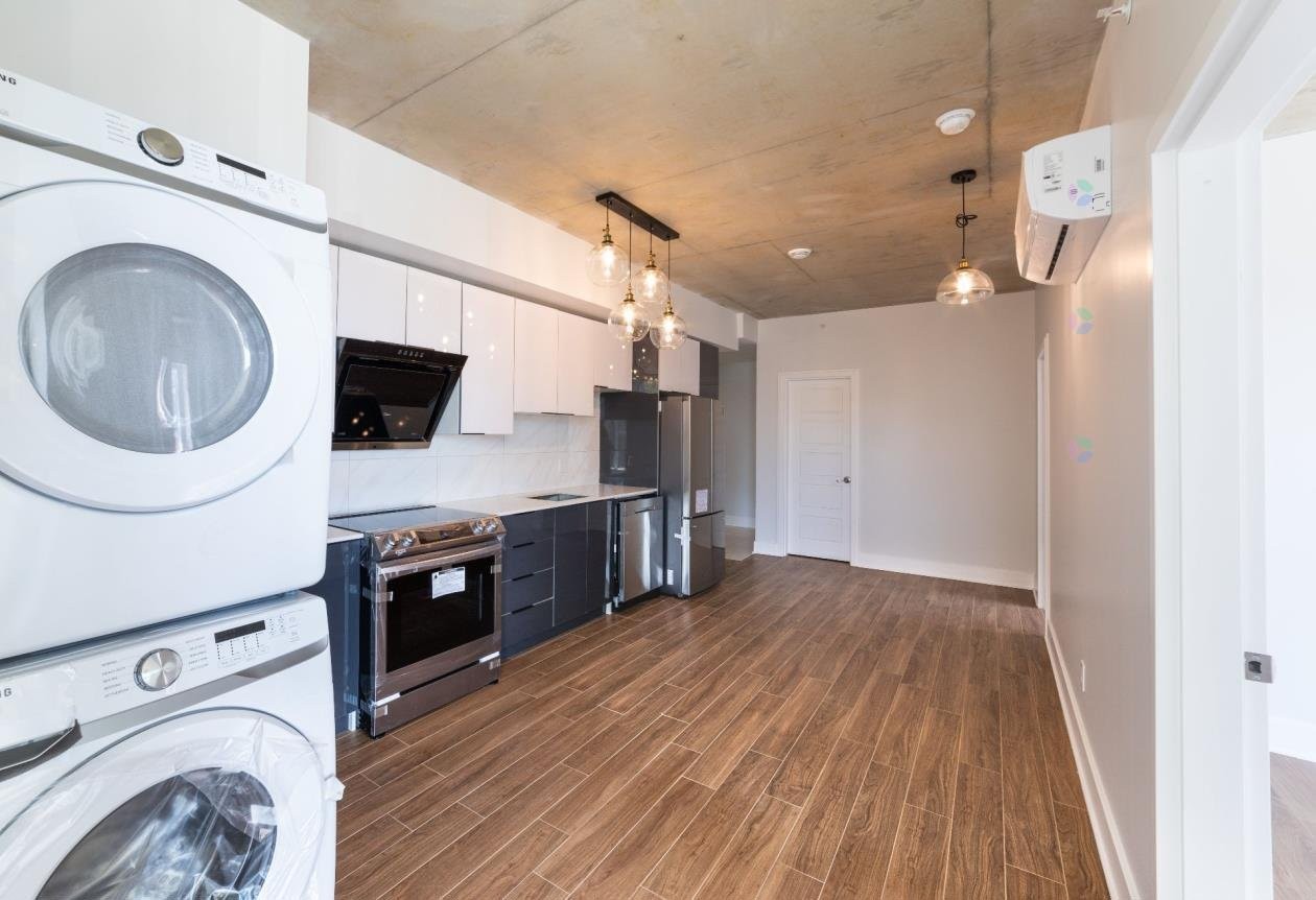 









850


Rue Ouimet

, 302,
Montréal (Saint-Laurent),




QC
H4L3P4

