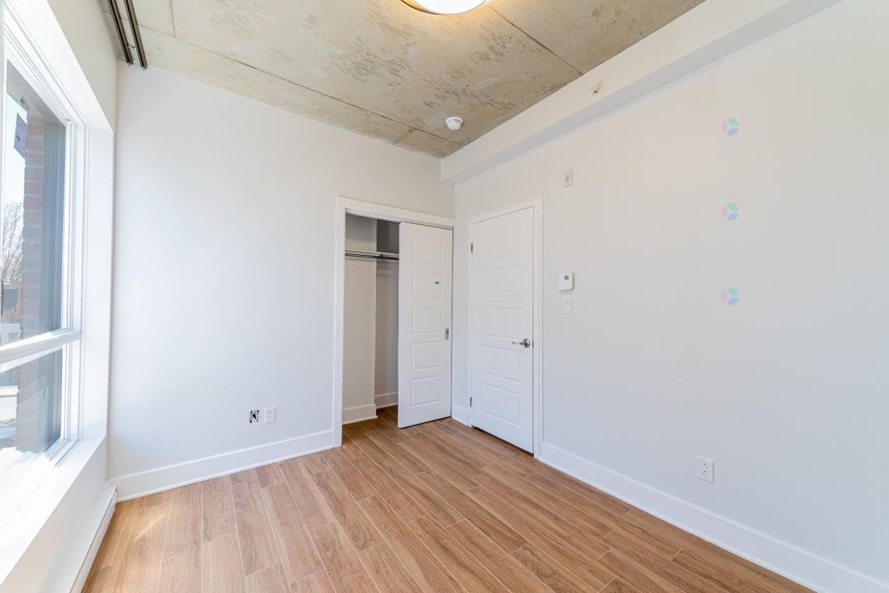 









850


Rue Ouimet

, 302,
Montréal (Saint-Laurent),




QC
H4L3P4

