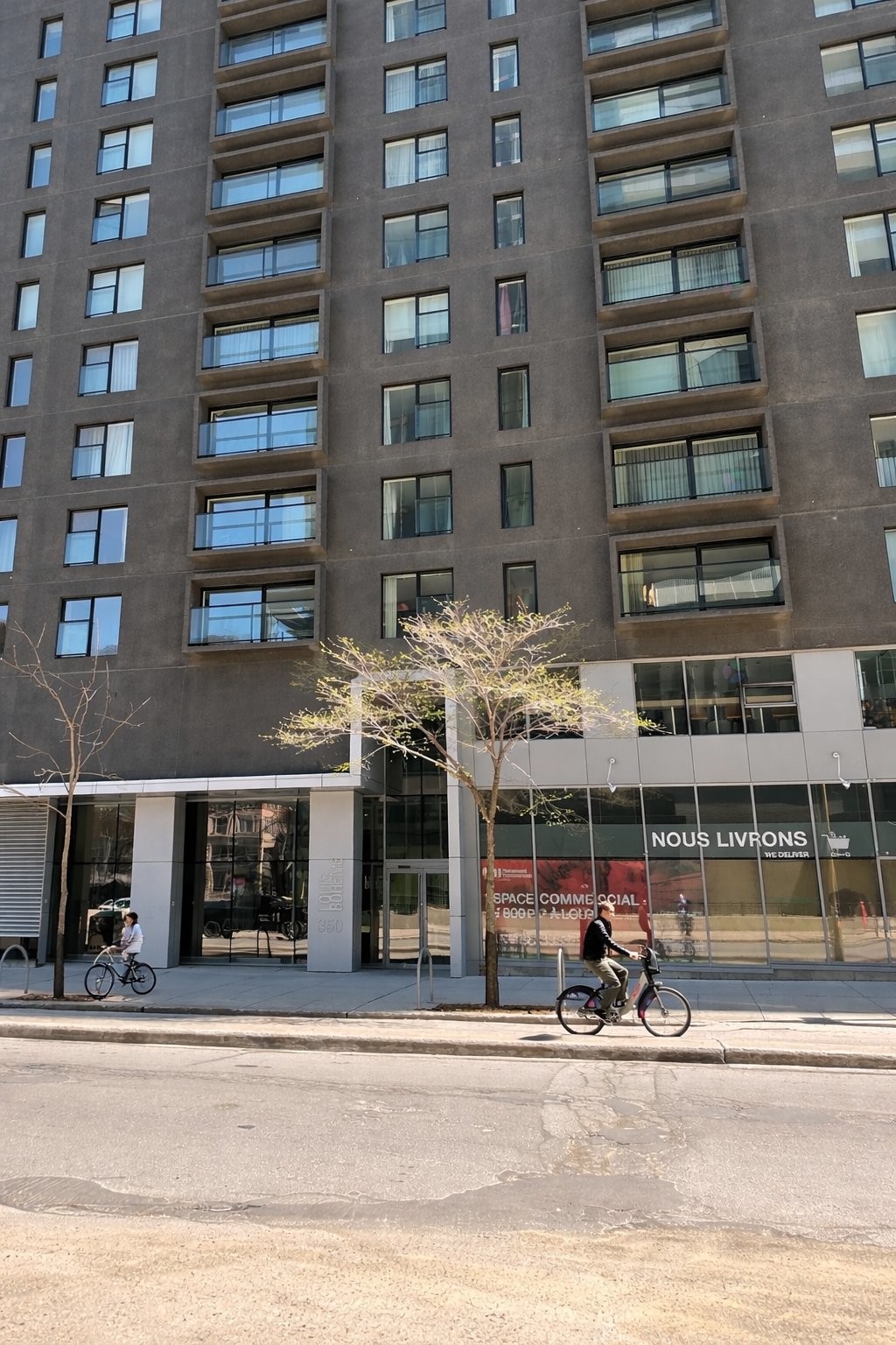 









350


Boul. De Maisonneuve O.

, 706,
Montréal (Ville-Marie),




QC
H3A0B4

