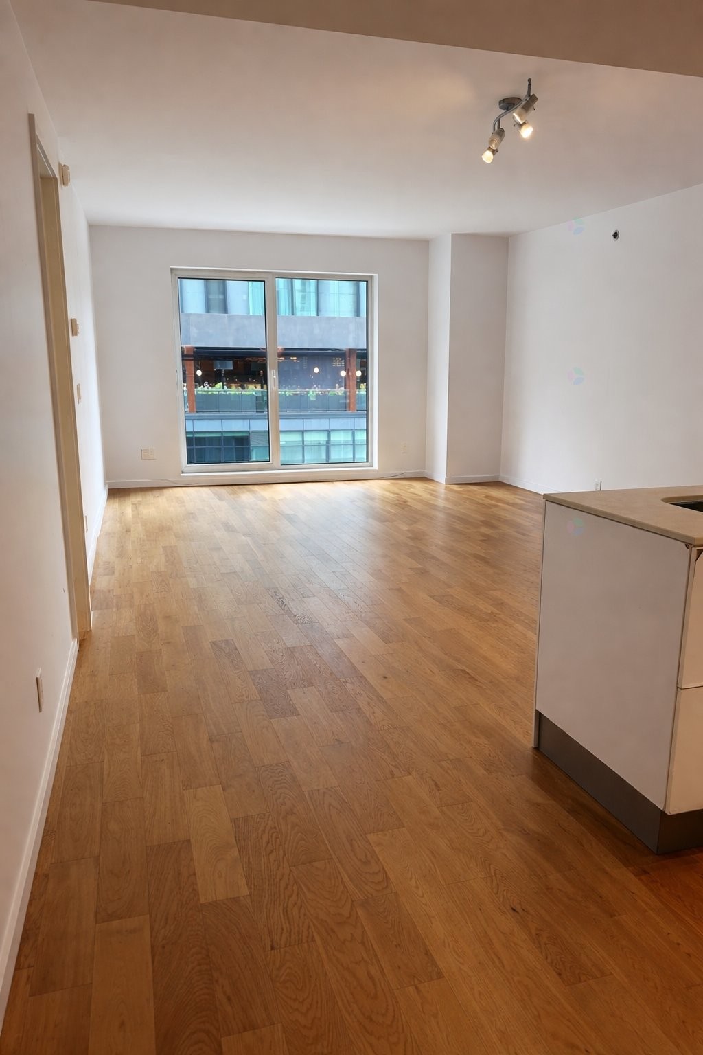 









350


Boul. De Maisonneuve O.

, 706,
Montréal (Ville-Marie),




QC
H3A0B4

