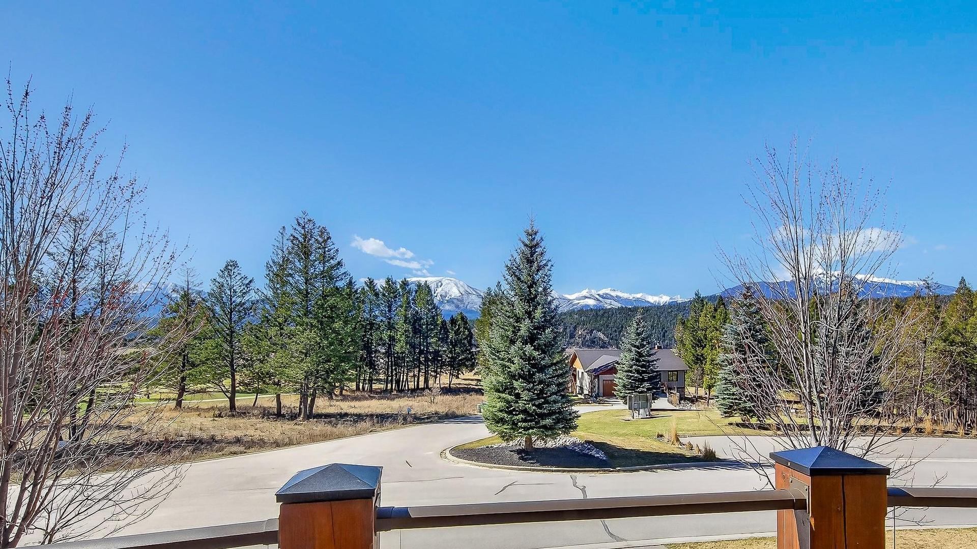 









7540


Springs

Terrace,
Radium Hot Springs,




BC
V0A 1M0

