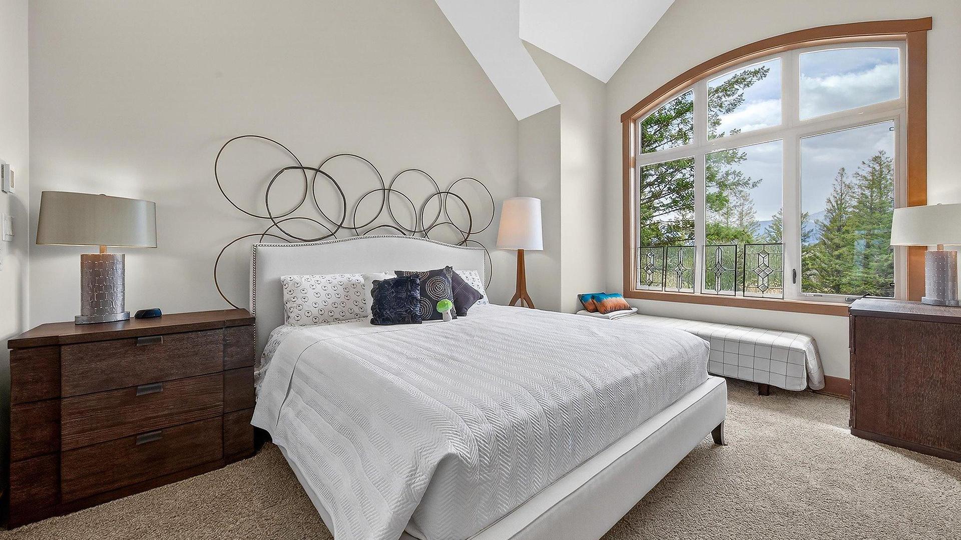 









7540


Springs

Terrace,
Radium Hot Springs,




BC
V0A 1M0

