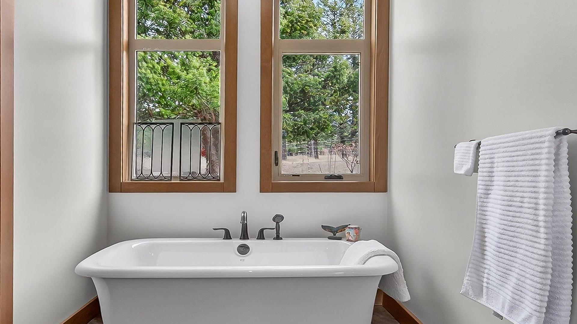 









7540


Springs

Terrace,
Radium Hot Springs,




BC
V0A 1M0

