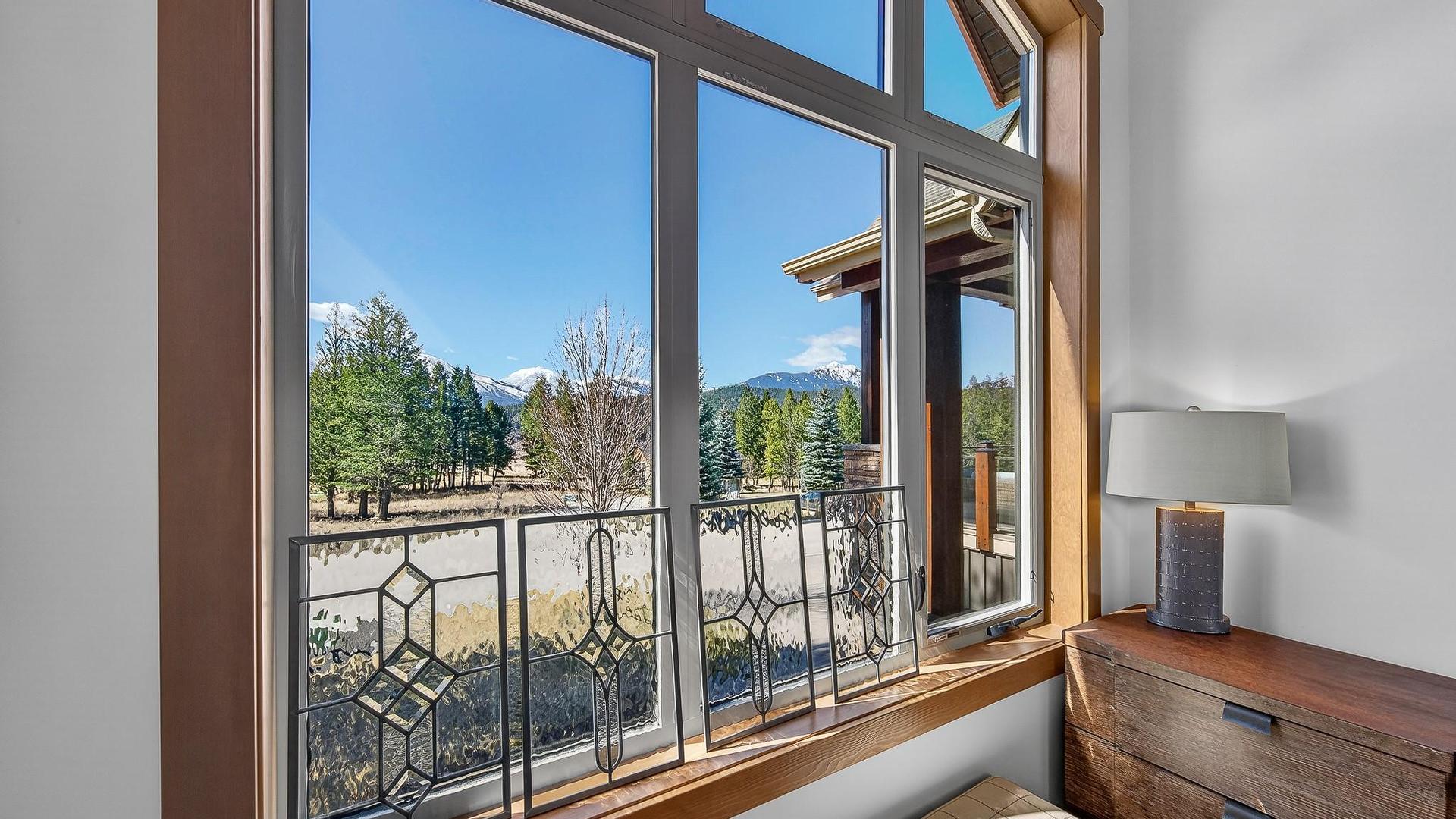 









7540


Springs

Terrace,
Radium Hot Springs,




BC
V0A 1M0

